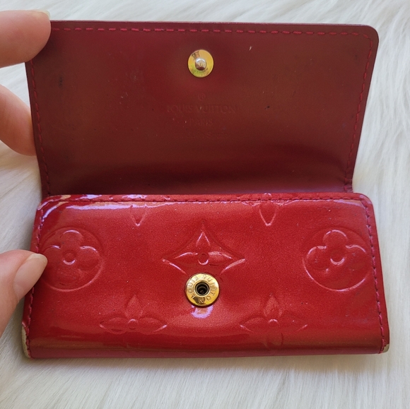 🔑 Louis Vuitton Vernis Red 4 Key Holder - Picture 12 of 16
